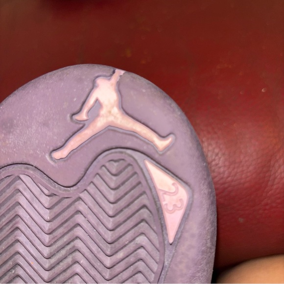 Pro-Purple Size 7Y Air Jordan Retro 12s - Picture 3 of 5